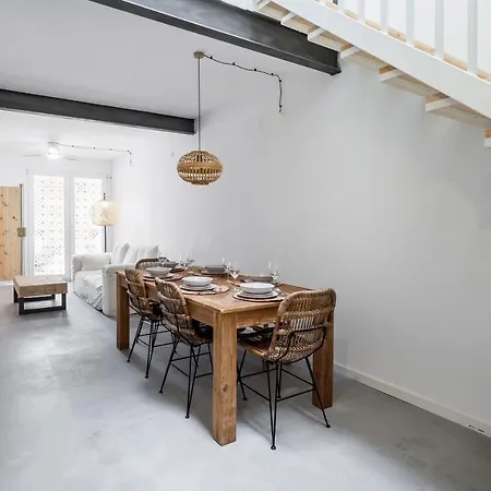 Ferienhaus Three Floor House With Terrace